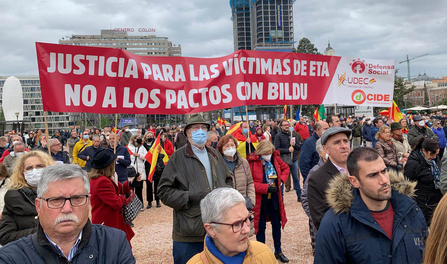 Defensa Social acudió a la manifestación de las víctimas del terrorismo, el sábado 26 de marzo en Madrid