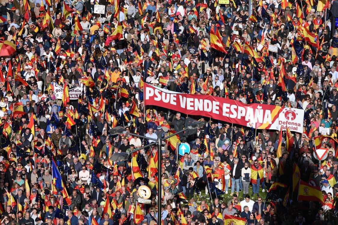 PSOE vende España